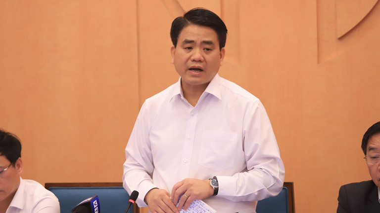 Chủ tịch UBND TP Hà Nội Nguyễn Đức Chung phát biểu tại một cuộc họp về Covid-19.