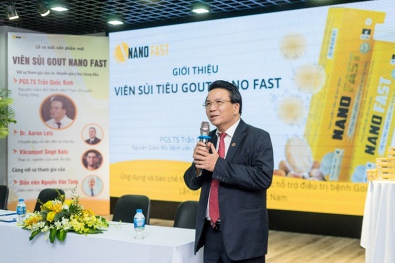 PGS.TS Trần Quốc Bình - Nguyên Giám đốc bệnh viện Y Học Cổ Truyền Trung ương “cha đẻ” của Viên sủi Nano Fast tại buổi ra mắt.
