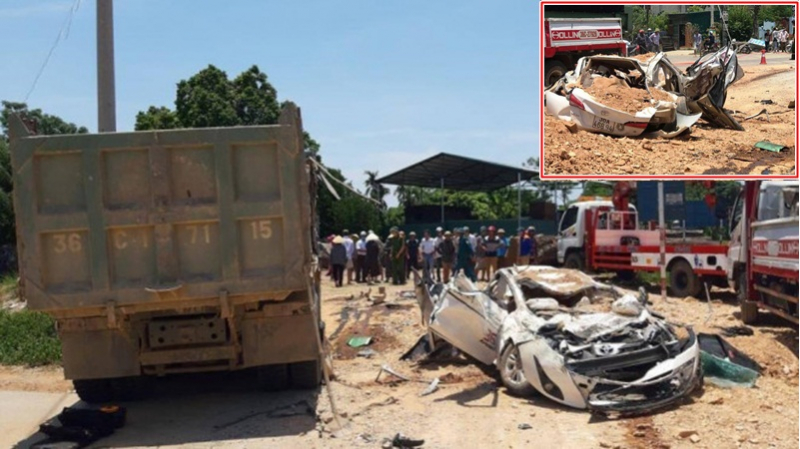 Hiện trường vụ tai nạn xe tải chở đất đè bẹp ô tô con làm 3 người chết, 1 người bị thương ở Thanh Hóa.
