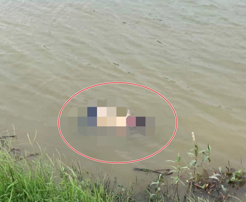 Thi thể người mẹ cùng 2 con nhỏ được phát hiện trên sông Thương (Bắc Giang).