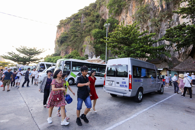 Toàn bộ hoạt động vận tải hành khách ở Đà Nẵng bị dừng trong vòng 15 ngày.