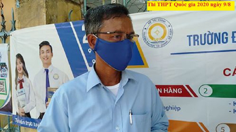 Ông Ra Pát Bông - thí sinh đặc biệt trong kỳ thi THPT Quốc gia 2020. (Ảnh: Tuổi Trẻ TP HCM).