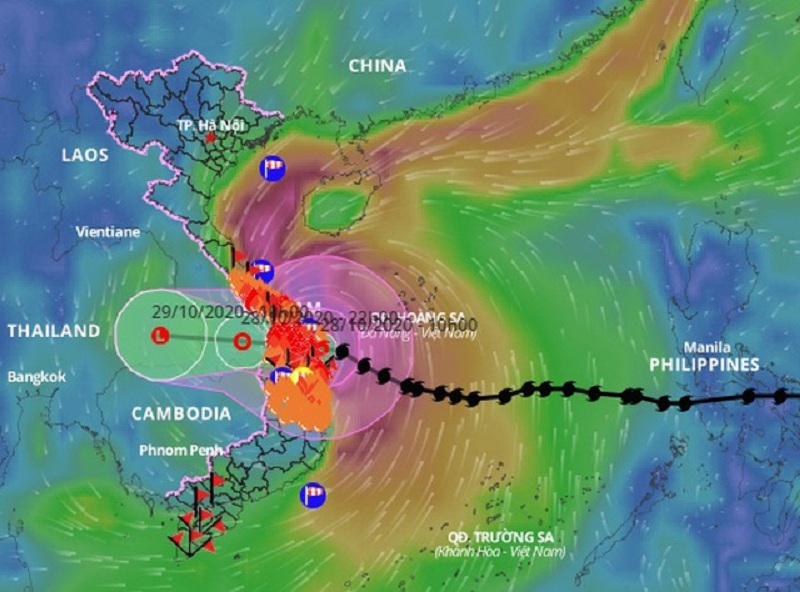 Tâm bão số 9 trên đất liền các tỉnh Quảng Nam, Quảng Ngãi.