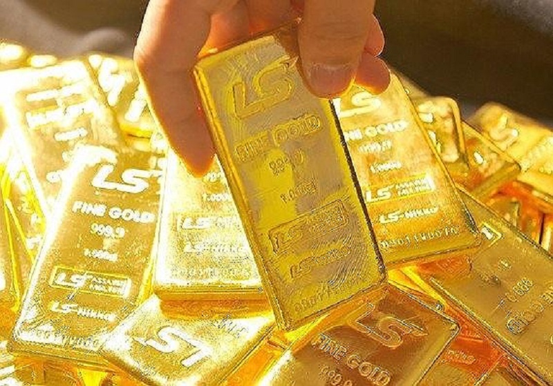 Giá vàng hôm nay 10/11, giá vàng 9999, giá vàng SJC lao dốc, giảm 700 nghìn đồng mỗi lượng.