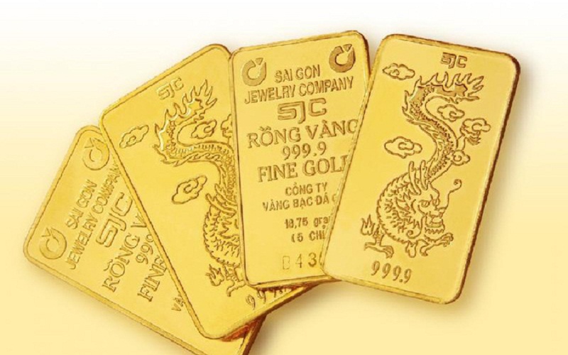 Bảng giá vàng hôm nay 20/11: Vàng tiếp đà giảm mạnh đến 200.000 đồng/lượng.