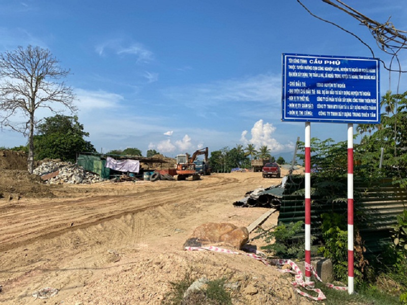 Một dự án gây nhiều điều tiếng ở huyện Tư Nghĩa (Quảng Ngãi). (Ảnh: Dân Việt).