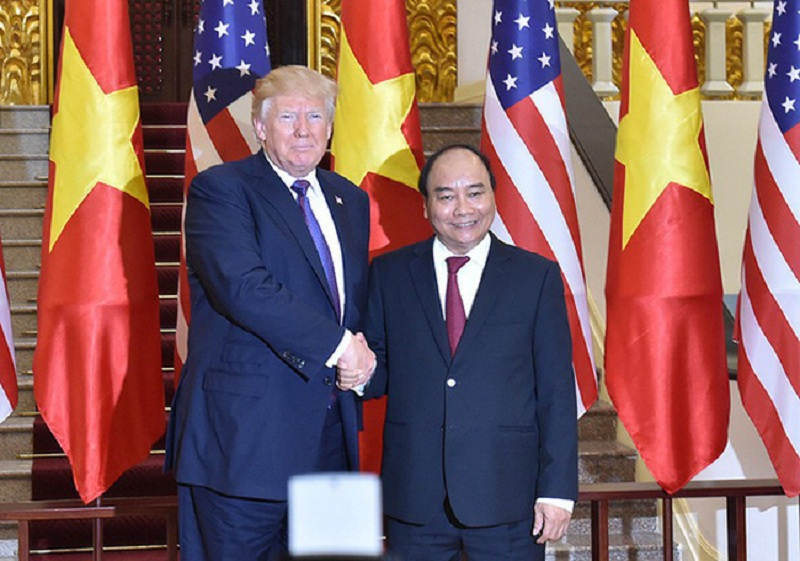 Thủ tướng Chính phủ Nguyễn Xuân Phúc và Tổng thống Hoa Kỳ Donald Trump. (Ảnh: VGP).