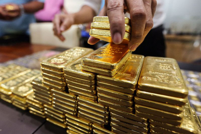 Bảng giá vàng hôm nay, giá vàng 9999 hôm nay, giá vàng SJC giảm sâu đến nửa triệu đồng.