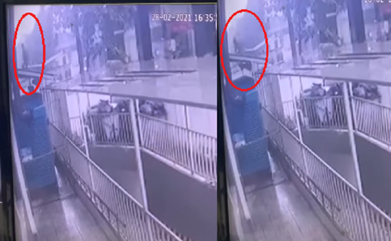 Góc quay khác ghi lại khoảnh khắc người hùng Nguyễn Ngọc Mạnh đỡ cháu bé 3 tuổi rơi tầng 12 chung cư.