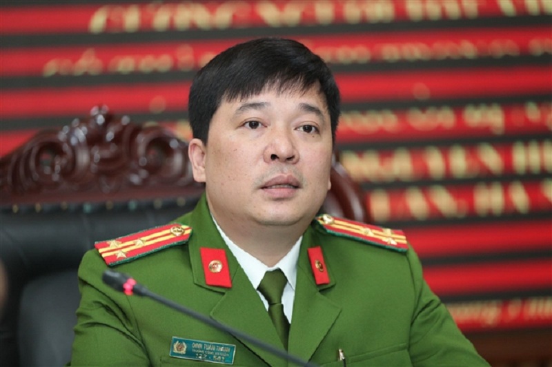 Thượng tá Đinh Tuấn Thành, Trưởng công an quận Thanh Xuân - thông tin sơ bộ vụ việc chàng shipper cứu cháu bé 3 tuổi rơi tầng 12 chung cư. (Ảnh: VTC).