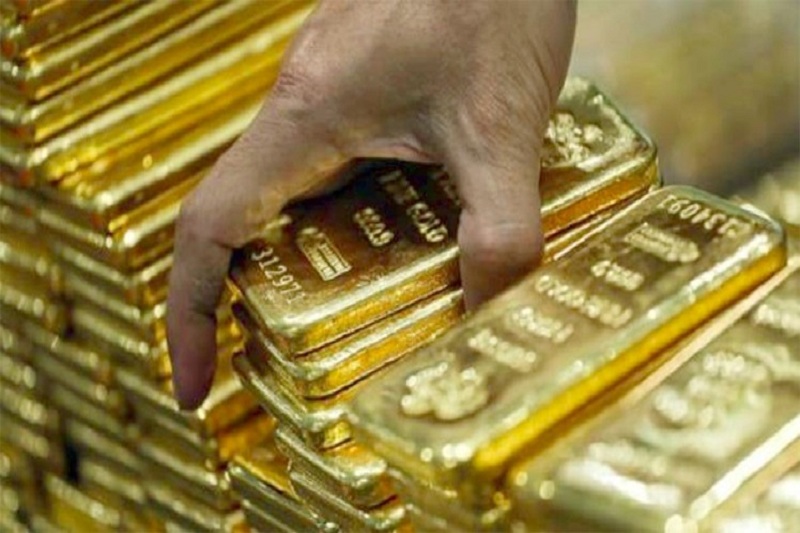 Giá vàng hôm nay, giá vàng 9999 hôm nay giảm nửa triệu đồng, cao hơn vàng thế giới 7,5 triệu đồng mỗi lượng.