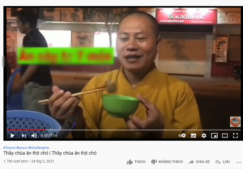 Đoạn clip youtube đăng tải hình ảnh ông Phúc ăn thịt chó gây bức xúc dư luận.
