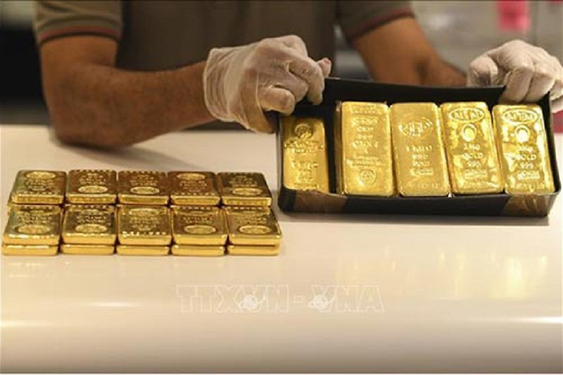 Bảng giá vàng hôm nay, giá vàng SJC, giá vàng 9999 hôm nay hiện cao hơn giá vàng thế giới gần 9 triệu đồng mỗi lượng. (Ảnh: TTXVN).