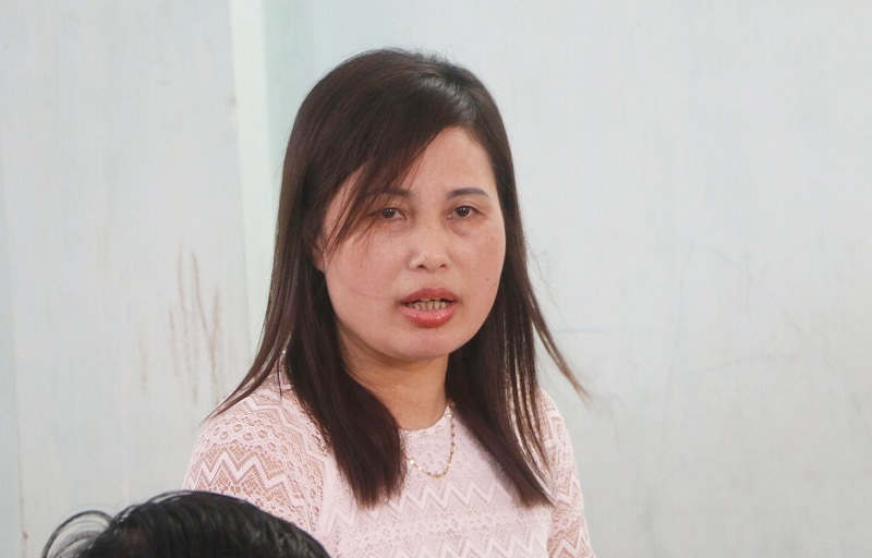 Cô giáo Nguyễn Thị Tuất - người tố bị nhà trường trù dập gây xôn xao dư luận.