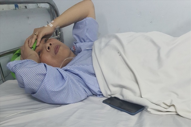 Với những chấn thương nặng trên cơ thể, bà Lê Thị Bích Dung cho biết đã có đơn đề nghị khởi tố vụ án cố ý gây thương tích. (Ảnh: PV).