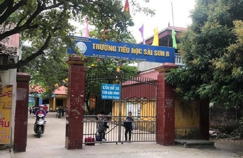 Trường Tiểu học Sài Sơn B - huyện Quốc Oai nơi cô giáo Nguyễn Thị Tuất công tác, tố cáo bị trù dập và bị học sinh hỗn láo.