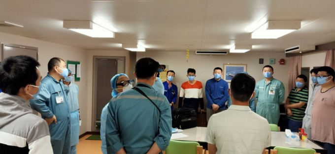 Trung tâm Kiểm soát bệnh tật tỉnh Thừa Thiên Huế giám sát dịch corona đối với tàu hàng ORIENTAL BREEZE nhập cảnh đến cảng Chân Mây vào ngày 1/2.