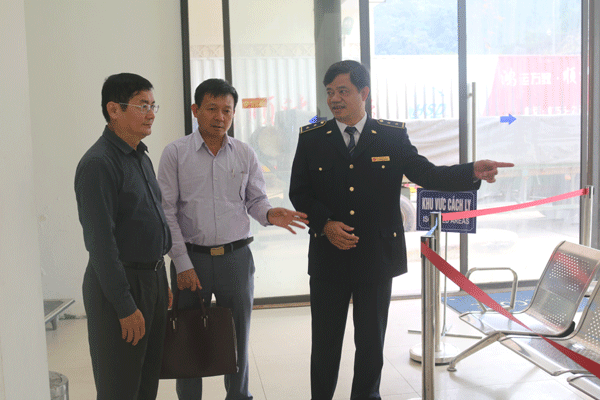 Lãnh đạo tỉnh kiểm tra công tác phòng, chống dịch bệnh tại Cửa khẩu Quốc tế Cha Lo.