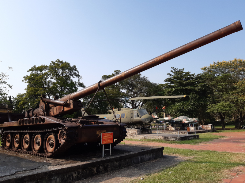 Xe tăng gắn pháo tự hành của Mỹ là loại vũ khí tối tân được trang bị cho Quân đội Mỹ và Quân đội Việt Nam cộng hòa.