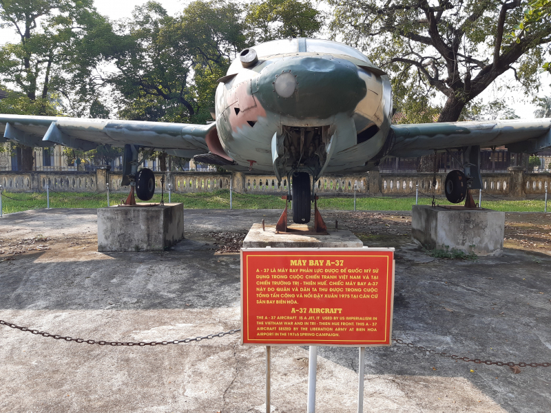 A-37 là máy bay phản lực được Mỹ sử dụng trong cuộc chiến tranh Việt Nam và tại chiến trường Trị - Thiên Huế. Chiếc máy bay A-37 này do quân và dân ta thu được trong cuộc tổng tấn công và nổi dậy Xuân 1975 tại căn cứ sân bay Biên Hòa.
