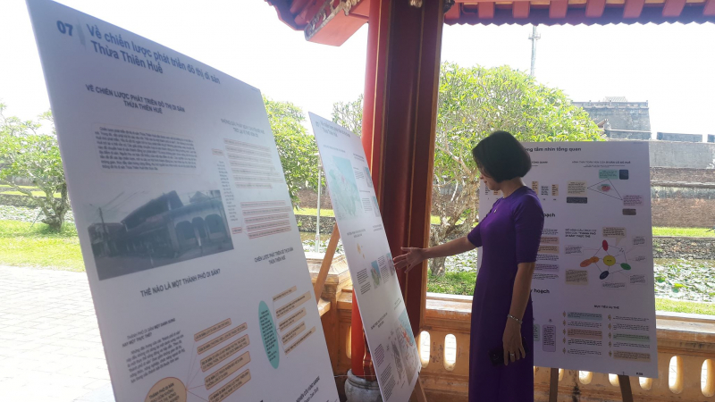 Thông tin chi tiết hồ sơ nhiệm vụ quy hoạch được niêm yết tại di tích Phu Văn Lâu.