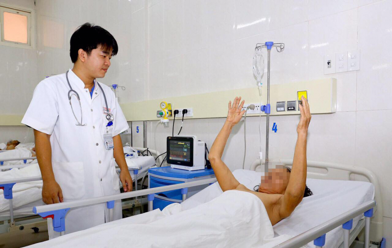 Bệnh nhân chuẩn bị được cho xuất viện trong tuần tới. Ảnh: Nguyễn Thanh Xuân.