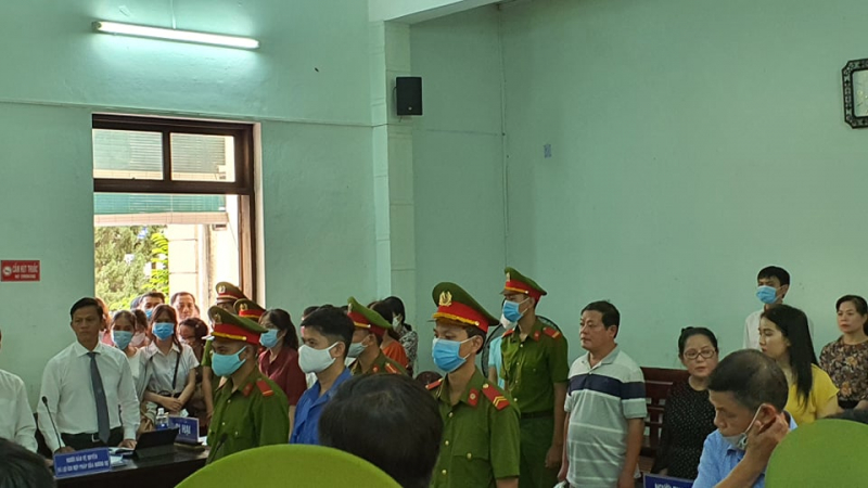 Bác sỹ Lê Quang Huy Phương tại tòa.