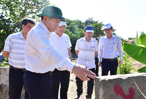 Chủ tịch UBND tỉnh Thừa Thiên Huế kiểm tra các điểm phát lộ trên khu vực Thượng thành.