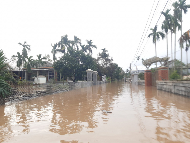 Trong ngày hôm nay, tại tỉnh Thừa Thiên Huế có mưa, mưa vừa, có nơi mưa to với tổng lượng mưa phổ biến 20 - 40mm, có nơi trên 50mm. Trưa chiều nay, mưa sẽ giảm dần. Ảnh: Tuấn Hiệp.
