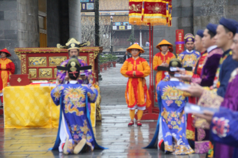 Theo Trung tâm Bảo tồn Di tích Cố đô Huế, Ban Sóc là lễ phát lịch ngày xưa của triều Nguyễn, được tổ chức định kì vào cuối năm Âm lịch.