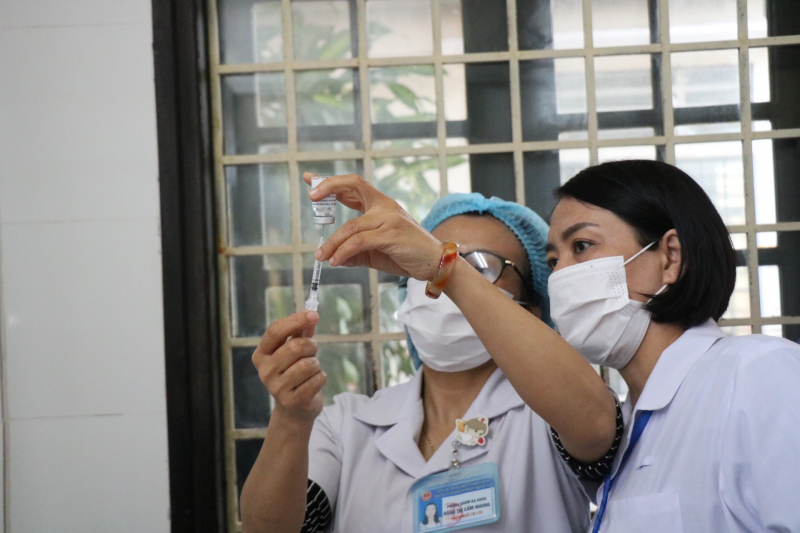 Trong đợt tiêm đầu tiên này, Thừa Thiên Huế được phân bổ 6.200 liều vắc xin phòng Covid-19.