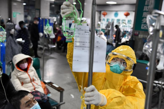 Trung Quốc đang chống chọi lại sự khốc liệt của dịch bệnh do virus Corona gây nên tại thành phố Vũ Hán, tỉnh Hồ Bắc. Ảnh: Reuters.