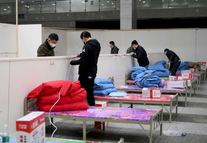 Trung tâm Triển lãm và Hội nghị Quốc tế Vũ Hán cũng được chuyển thành một bệnh viện tạm thời để tiếp nhận bệnh nhân bị nhiễm chủng virus corona mới.