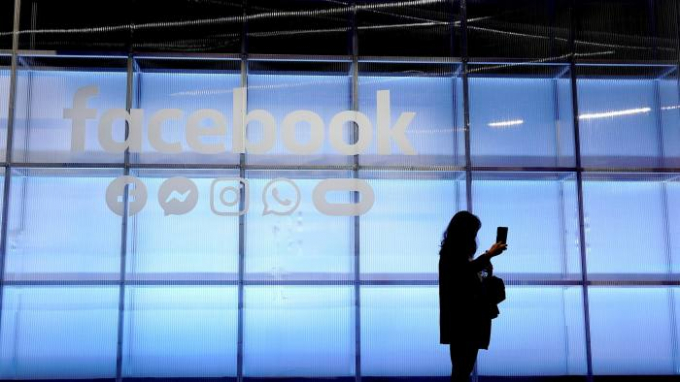 Facebook, mạng xã hội lớn nhất thế giới, đã xóa các trang liên kết với hai nhà cung cấp dịch vụ viễn thông tại Việt Nam và Myanmar.
