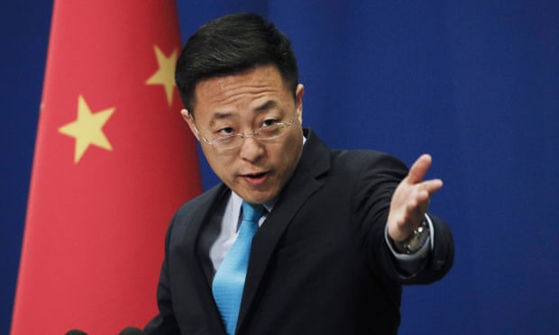 Người phát ngôn Bộ Ngoại giao Trung Quốc Zhao Lijian trong một cuộc họp báo sau quyết định trục xuất ba nhà báo của tờ Phố Wall hồi tháng Hai,