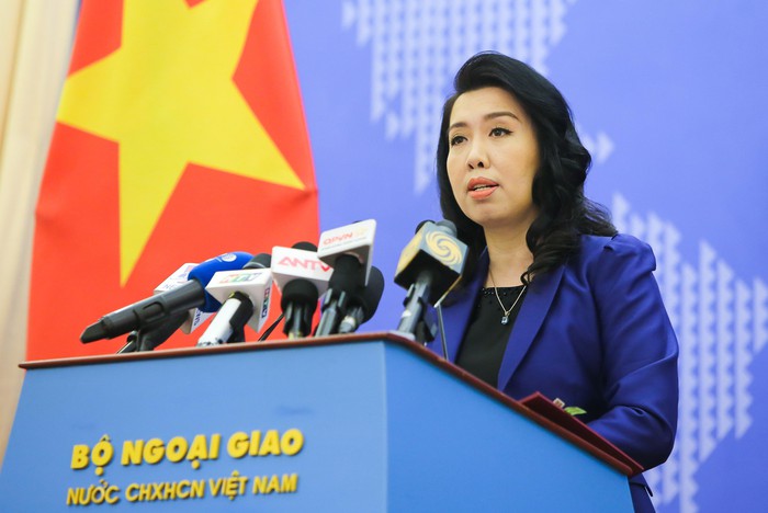 Người Phát ngôn Bộ Ngoại giao Lê Thị Thu Hằng vừa thông tin về việc Việt Nam nối lại đi lại với các nước.