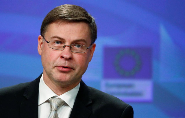 Tin thế giới 29/6: Phó chủ tịch điều hành Ủy ban châu Âu Valdis Dombrovskis (Ảnh: Reuters)
