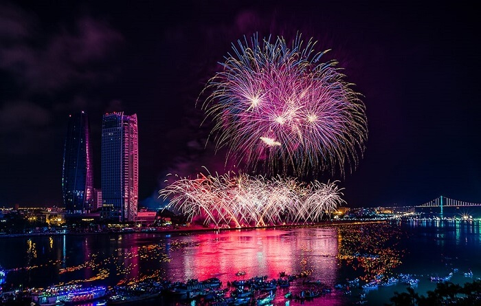 Đà Nẵng dừng bắn pháo hoa chào mừng năm mới trong dịp Tết Nguyên đán 2021. Ảnh minh họa.