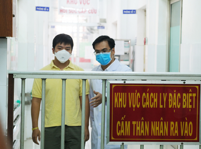 Bệnh nhân người Trung Quốc nhiễm nCoV được điều trị khỏi tại BV Chợ Rẫy, xuất viện