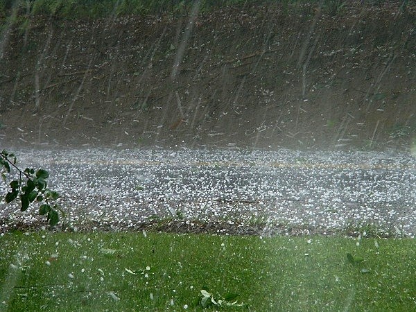 Dự báo thời tiết 18/5: Hà Nội nguy cơ mưa đá; cảnh báo mưa lớn cục bộ nhiều nơi