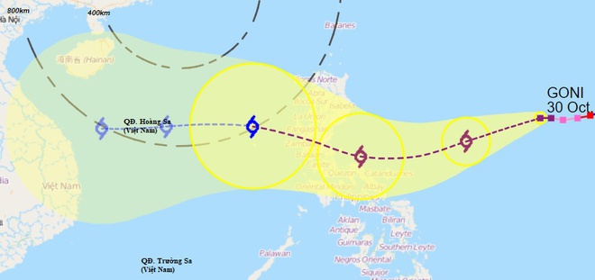 Cơ quan khí tượng Hong Kong dự báo các tỉnh từ Hà Tĩnh đến Bình Định nằm trong vùng ảnh hưởng bão số 10. Ảnh: HKO.