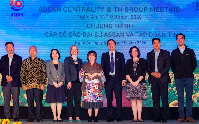 Sự kiện Gặp gỡ Đại sứ ASEAN và Tập đoàn TH được tổ chức tại 