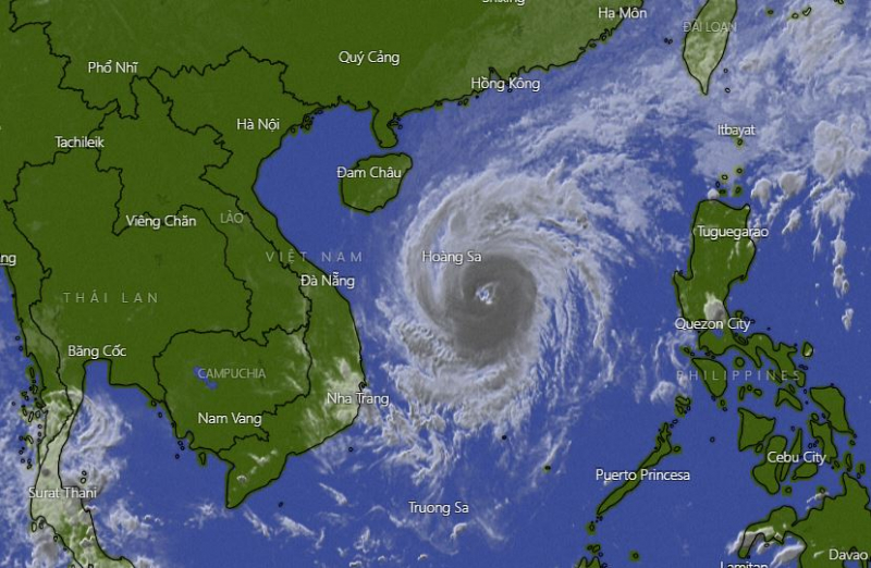 Tin bão mới nhất: Từ 14/11, bão số 13 gây gió mạnh, mưa lớn từ Hà Tĩnh đến Quảng Nam