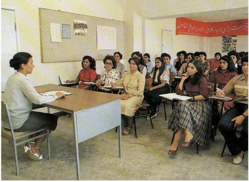 Một lớp học dành cho phụ nữ năm 1980.