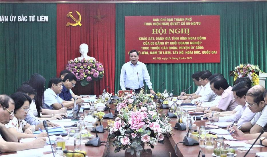  Phó Bí thư Thành uỷ Nguyễn Văn Phong phát biểu tại hội nghị.