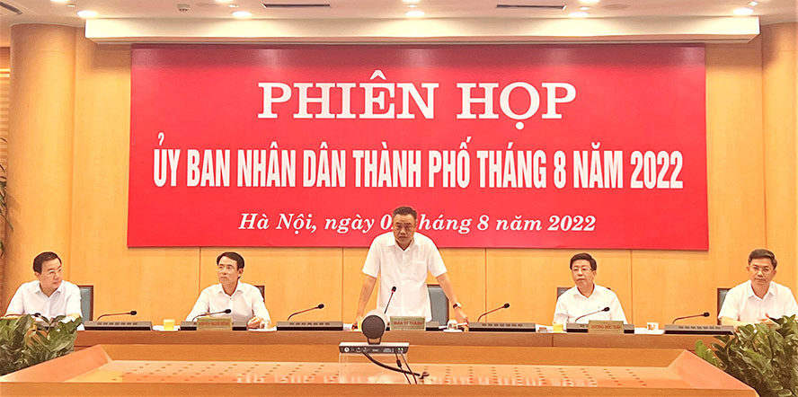  Chủ tịch UBND thành phố Hà Nội Trần Sỹ Thanh chủ trì phiên họp.