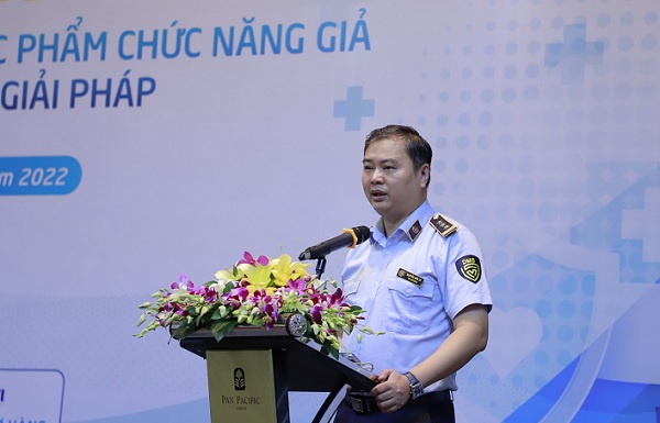  Theo ông Nguyễn Đức Lê - Phó Cục trưởng Tổng cục Quản lý thị trường, lợi nhuận rất lớn của ngành dược là một trong những nguyên nhân khiến loại tội phạm làm giả thuốc và TPCN ngày càng gia tăng.