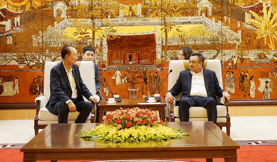  Chủ tịch UBND thành phố Hà Nội Trần Sỹ Thanh tại buổi tiếp.
