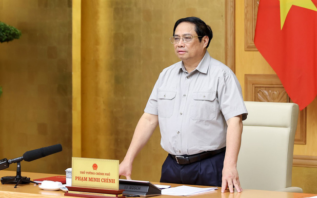  Thủ tướng Phạm Minh Chính chủ trì cuộc họp trực tuyến ứng phó khẩn cấp với bão số 4. (Ảnh VTV)
