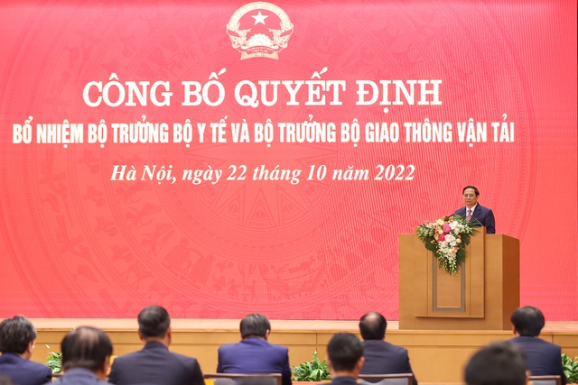  Thủ tướng Phạm Minh Chính dự lễ công bố và trao Quyết định của Chủ tịch nước bổ nhiệm Bộ trưởng Bộ Y tế, Bộ trưởng Bộ Giao thông vận tải (Ảnh: VGP/Nhật Bắc)